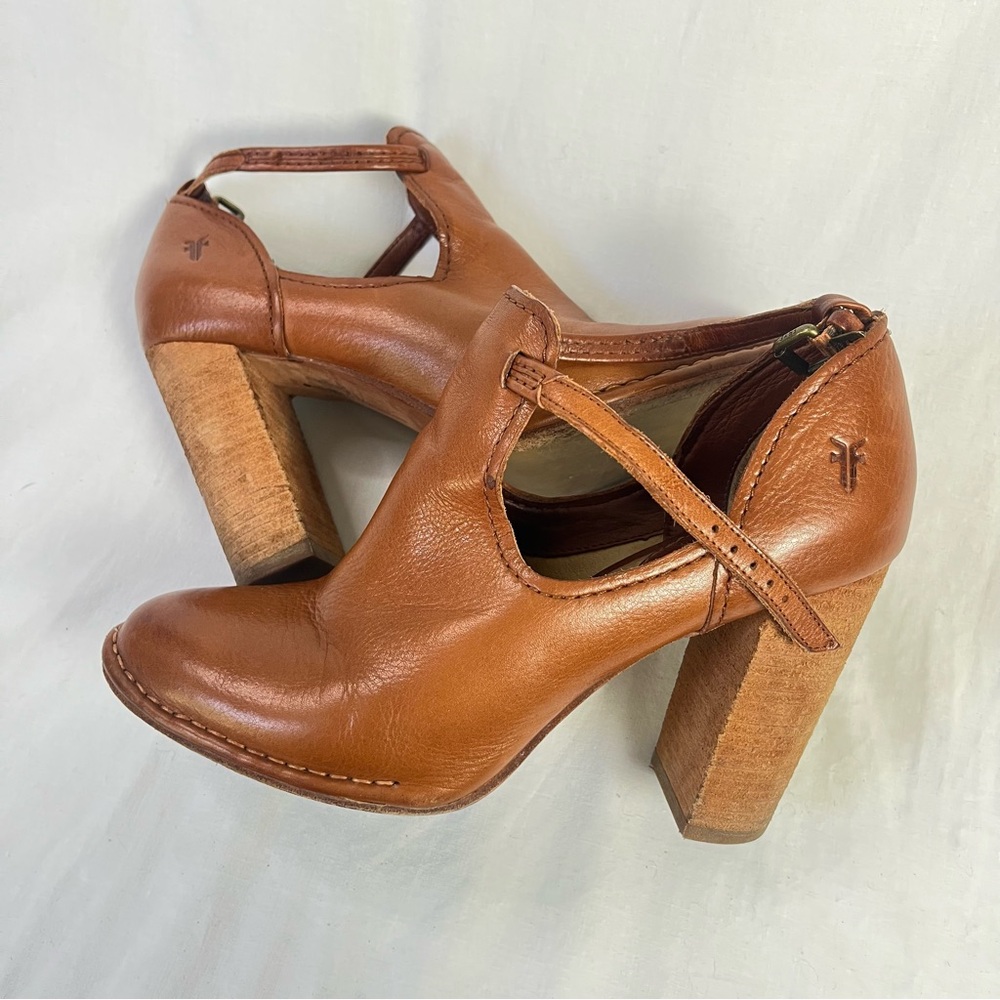 Frye Women's Margaret Booties Cognac Leather T-Strap Block Heel Pumps